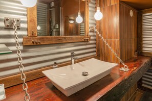 Bathroom - Senator Park Suite 15 (Cape Town)