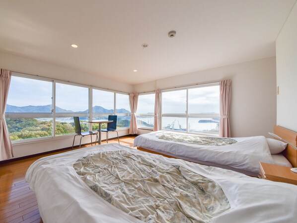 مكواة/لوح كي وواي فاي مجانًا وملاءات أسرّة