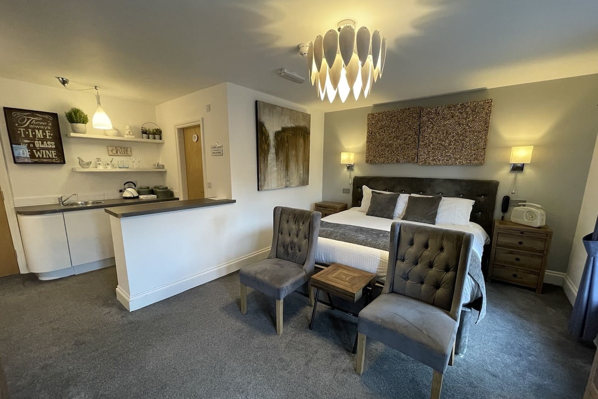 Deluxe-Zimmer | 1 Schlafzimmer, individuell dekoriert, individuell eingerichtet