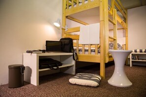 مكواة/لوح كي