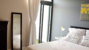 Exclusive-Suite, 1 Schlafzimmer, Balkon, Bergblick | 1 Schlafzimmer, hochwertige Bettwaren, Schreibtisch