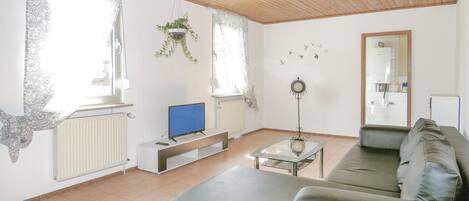 TV, DVD player
