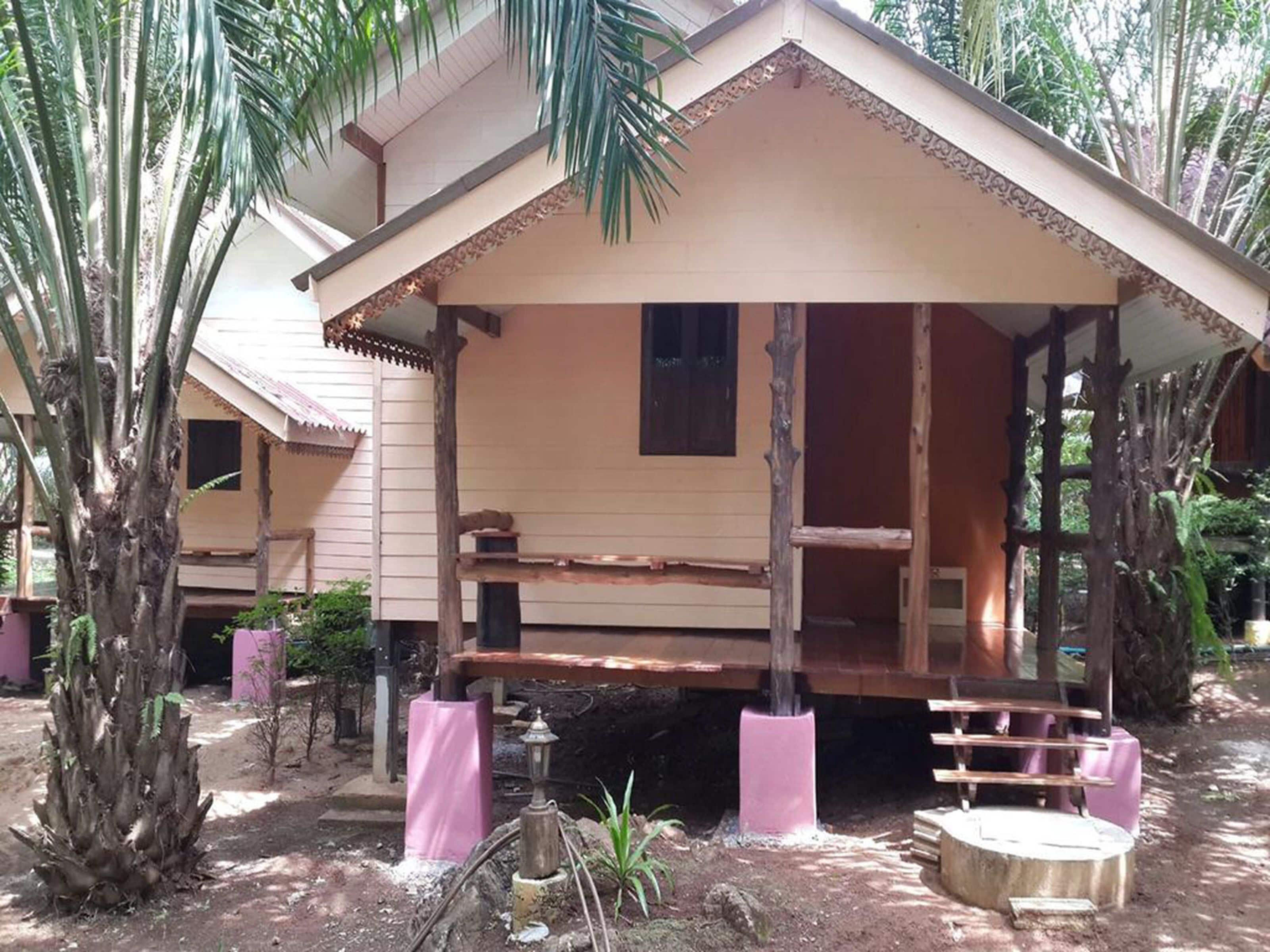 Standard Double Room | Free WiFi, bed sheets