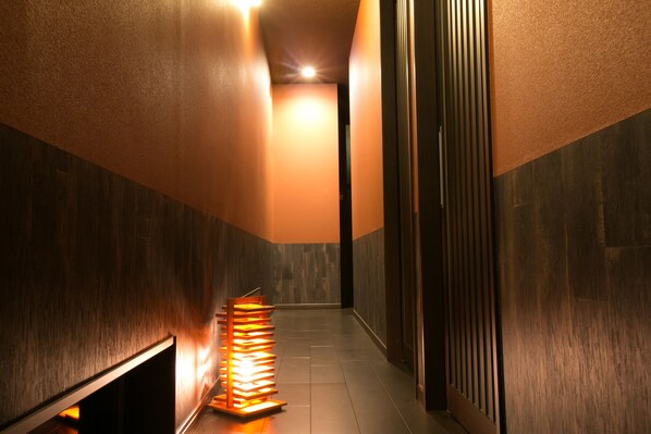 Hallway - Hosta Gojo-Karasuma Ei (Kyoto)