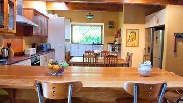 Family House, 3 Bedrooms, Park View, Garden Area | In-room dining