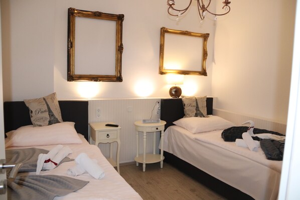 Departamento, planta baja (Paris) | Ropa de cama de alta calidad y decoración personalizada
