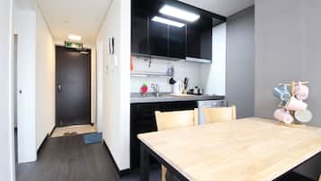 Family Room, 2 Bedrooms