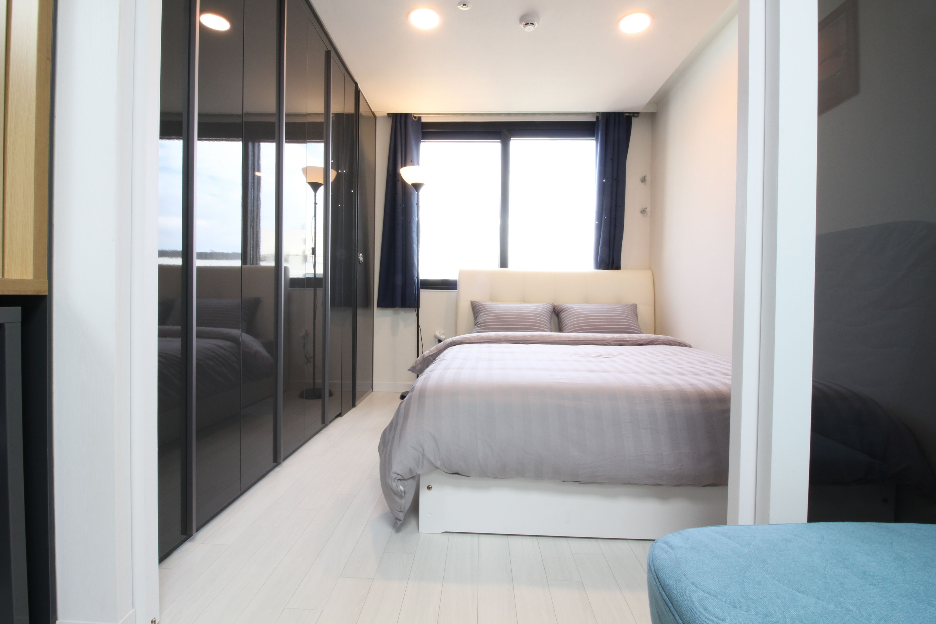 Bureau, fer et planche à repasser, Wi-Fi gratuit