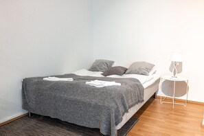 Superior Studio, 1 Queen Bed with Sofa bed, Non Smoking | 1 bedroom, soundproofing, iron/ironing board, free WiFi - 2ndhomes Kalevankatu Apartment (Helsinki)