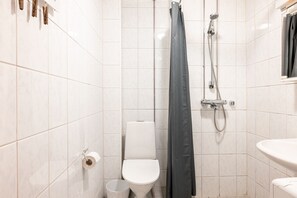 Superior Studio, 1 Queen Bed with Sofa bed, Non Smoking | Bathroom - 2ndhomes Kalevankatu Apartment (Helsinki)