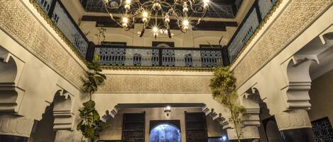 Deluxe Suite | Interior