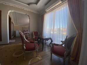 Business Apartment | Living area