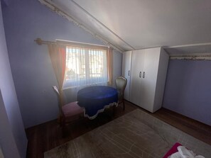 Business Apartment | Living area | 100-inch LED TV with cable channels, TV, toys - Melles Hotel & Apart (Konyaalti)