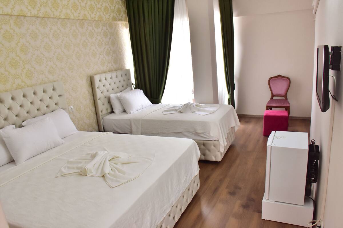Chambre triple exécutive | 1 chambre, draps italiens de Frette, literie de qualité