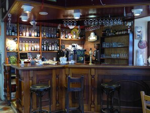 Bar (on property) - Auberge Le Sabot de Venus (Autrans-Meaudre-en-Vercors)