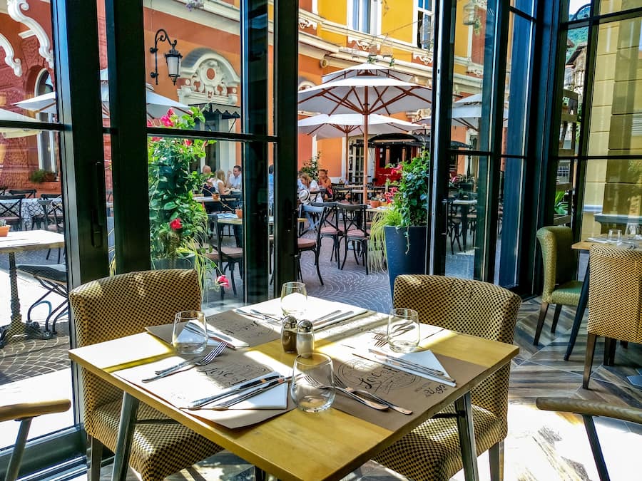 Daily buffet breakfast (EUR 18 per person)