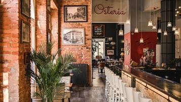 Bar (en la propiedad)