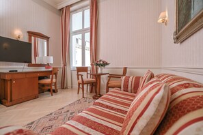 In-room safe, blackout drapes, cribs/infant beds, free WiFi