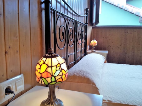 Cunas gratuitas, wifi gratis y ropa de cama