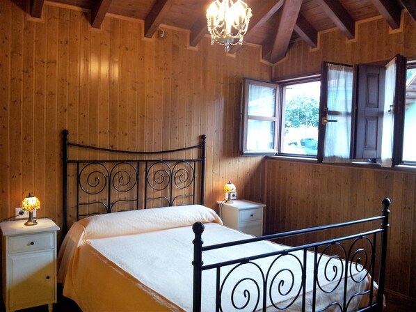 家庭客房 | 免費搖籃/嬰兒床、免費無線上網、床單