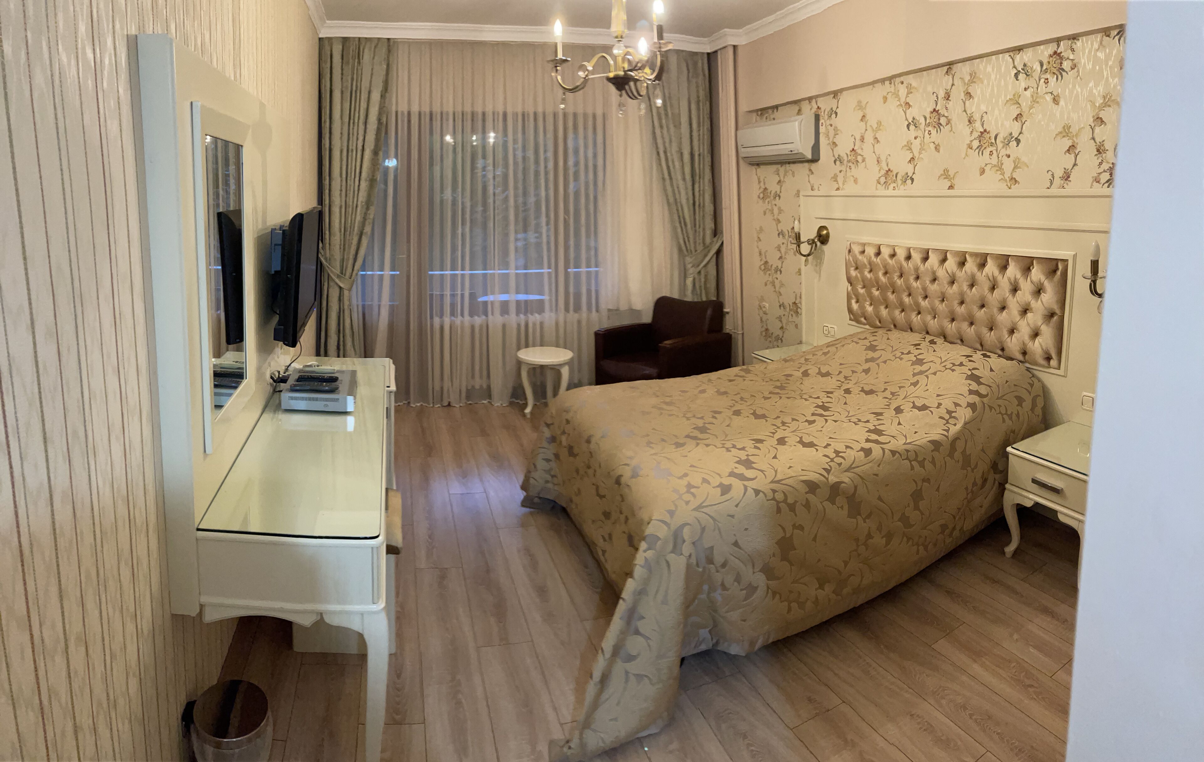 in-room safe, iron/ironing board, free wifi