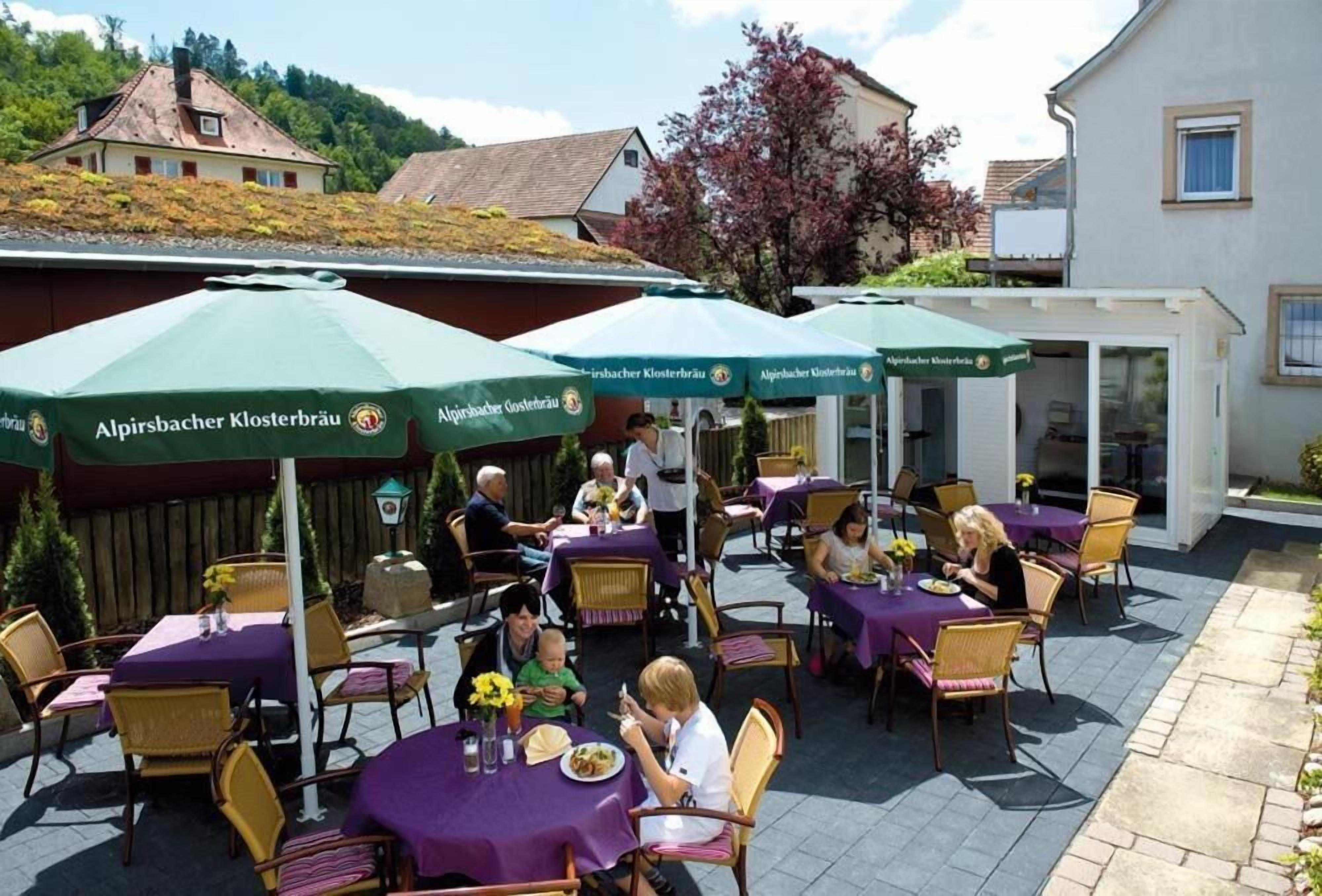 breakfast and dinner served, german cuisine