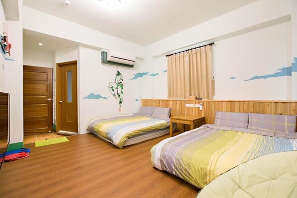 Comfort Quadruple Room, 1 Bedroom | Bathroom | Shower, rainfall showerhead, free toiletries, hair dryer