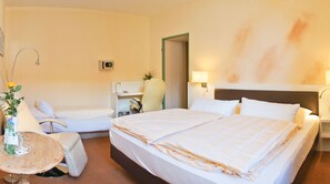 Dreibettzimmer