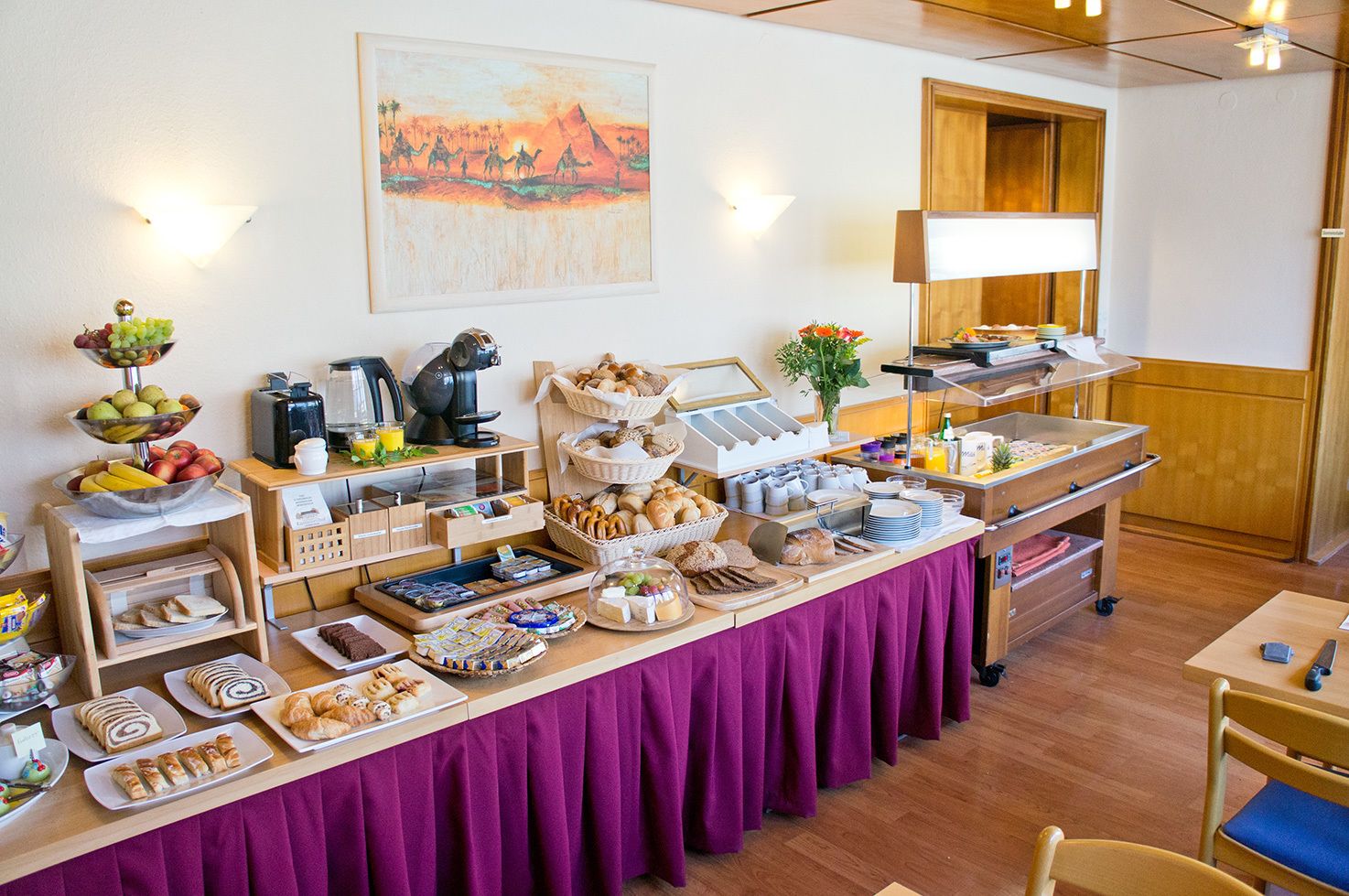 free daily buffet breakfast