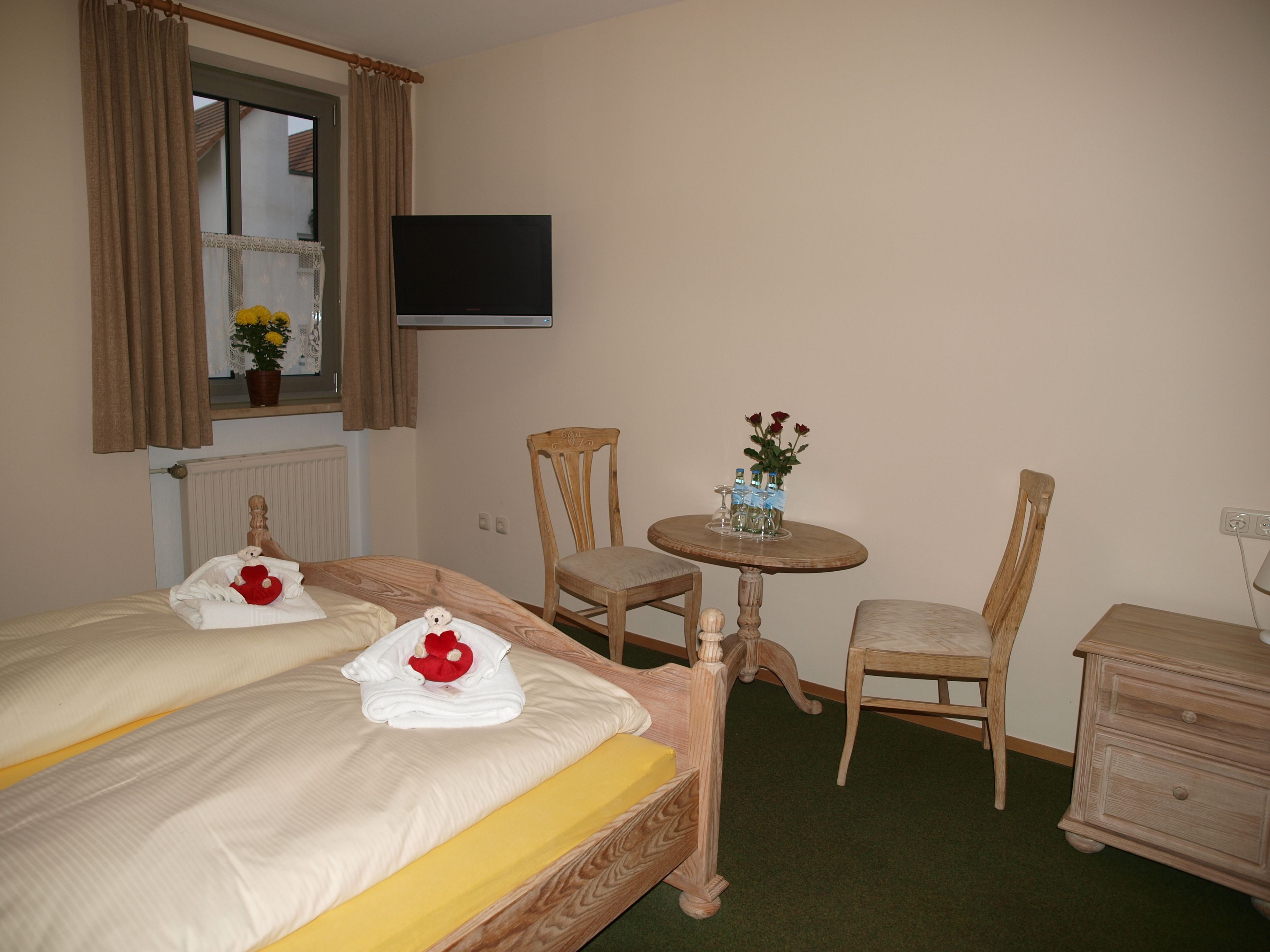 double or twin room | in-room safe, individually furnished, desk, laptop workspace