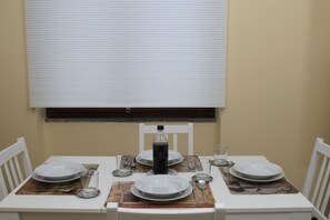 In-room dining - Casa Arcobaleno (Lesa)