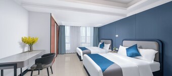 YOYO International Apartment