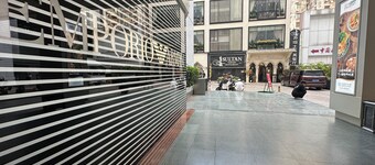 YOYO International Apartment