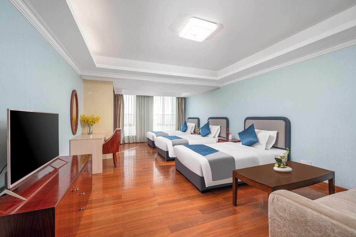 Deluxe Triple Room, Multiple Beds