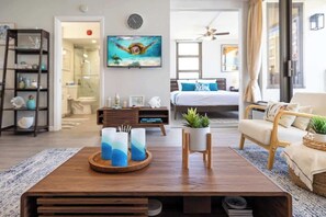1 habitación, tabla de planchar con plancha, wifi gratis y ropa de cama 