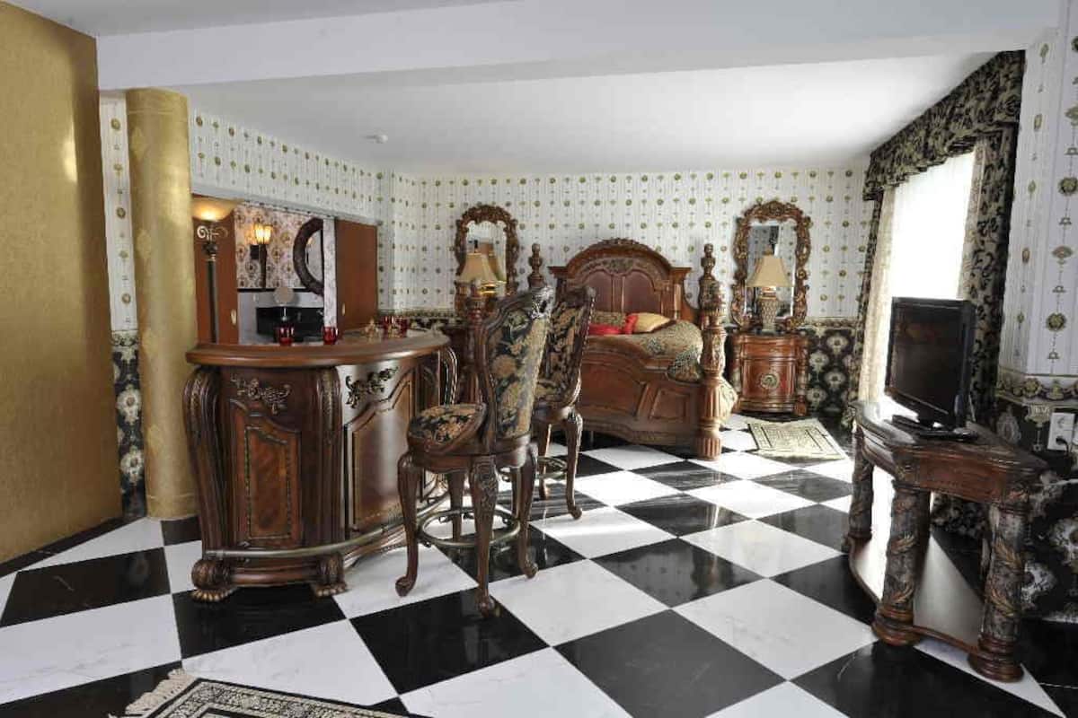 1 bedroom, minibar, desk, free WiFi