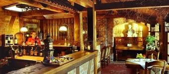 Landhaus & Burg Hotel Romantik