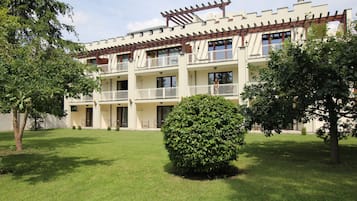 Ngoại thất