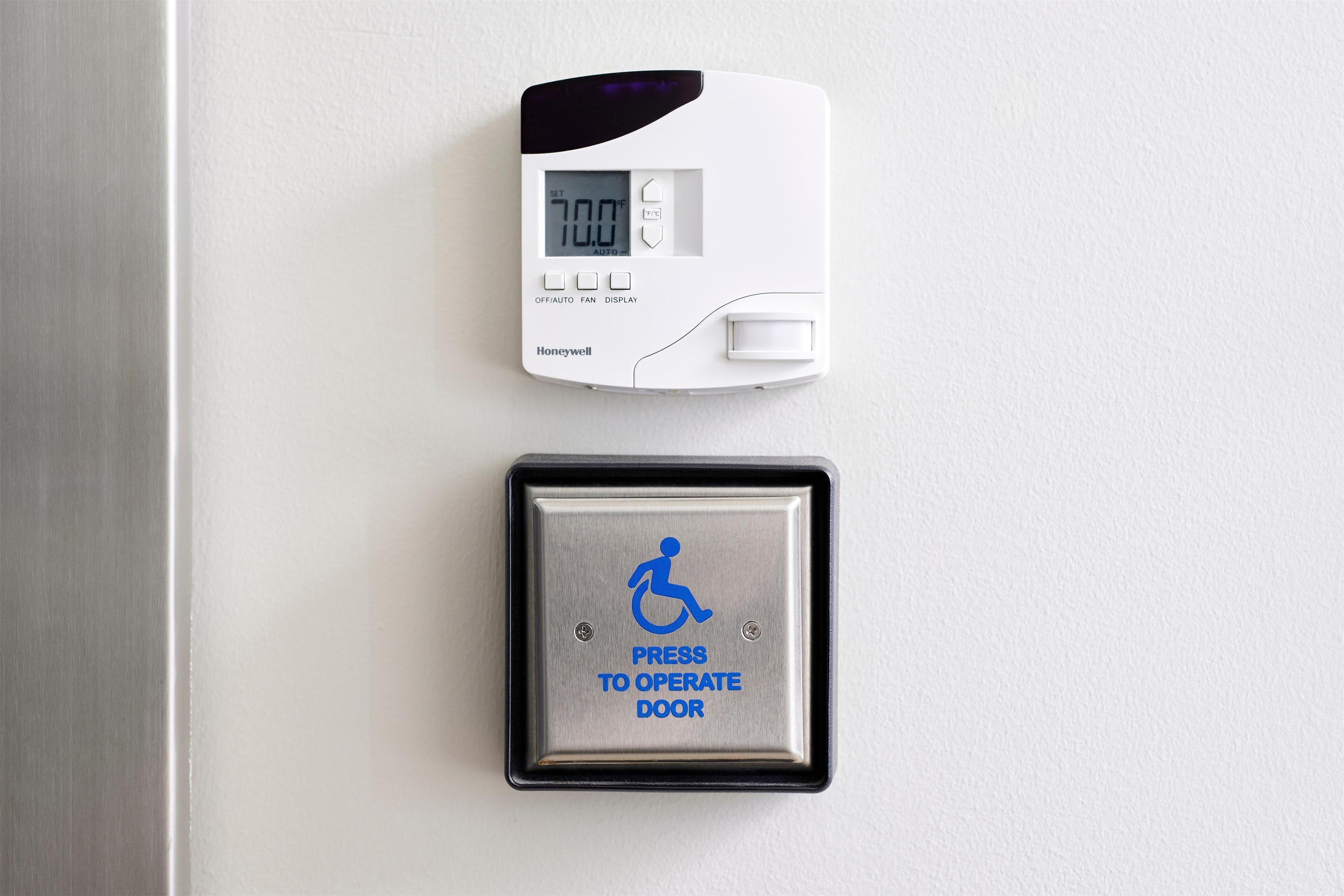 room, 1 queen bed (ada) | in-room safe, desk, laptop workspace, blackout curtains