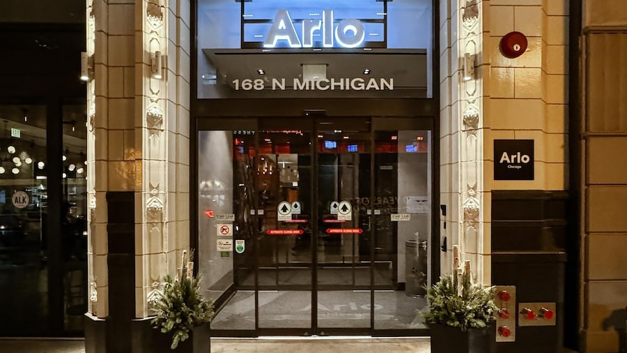Arlo Chicago