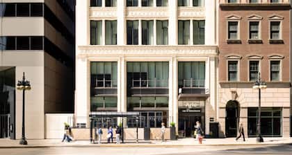 Arlo Chicago