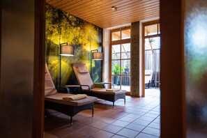 1 behandlingsrom og massasje