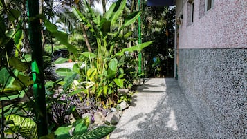 Quadruple Room, Balcony, Ocean View | Desk, soundproofing