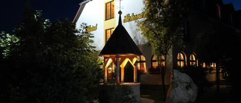 Front of property - evening/night