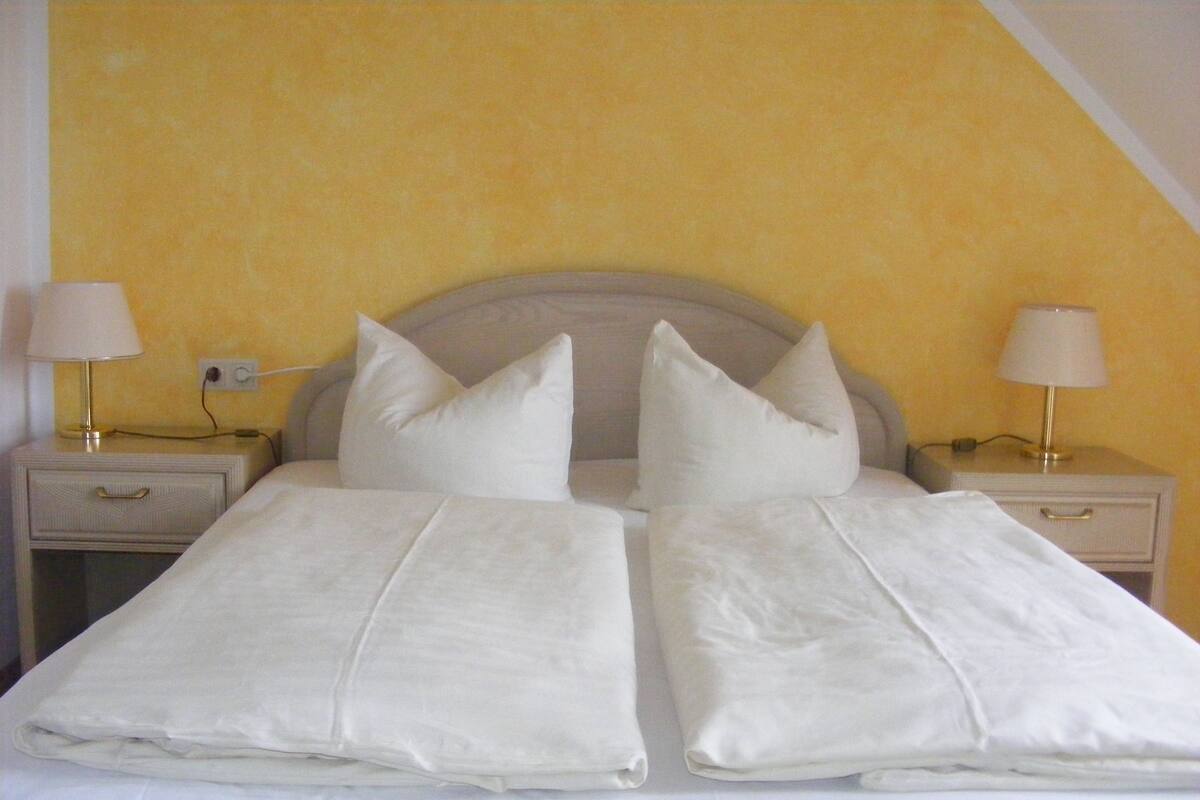 Chambre traditionnelle | Bureau, accès au Wi-Fi (inclus), literie fournie