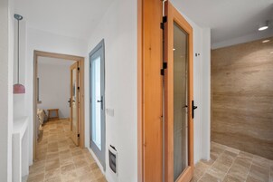 Family Room | In-room safe, free WiFi