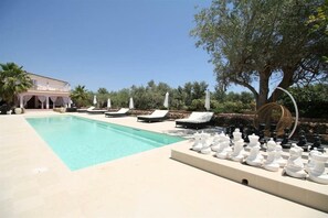 Kolam renang outdoor