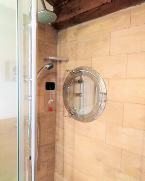 Shower, towels - Residence Noto Marina (Noto)