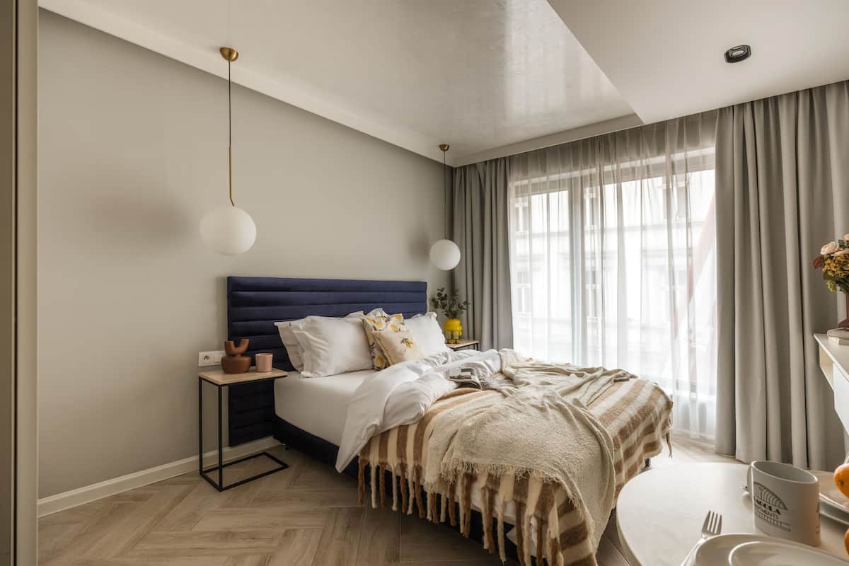 Classic Double Room, 1 Queen Bed, Refrigerator | Premium bedding, individually decorated, desk, blackout drapes