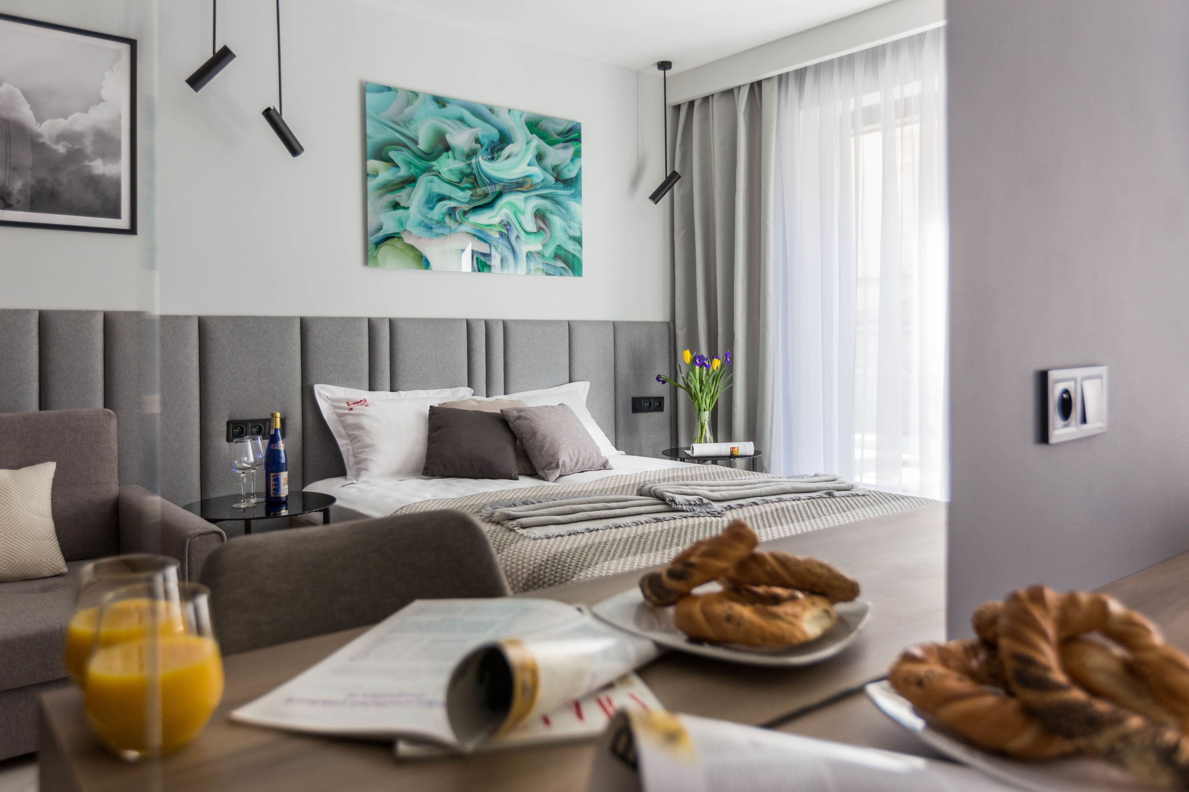 city studio, 1 bedroom, kitchenette | premium bedding, individually decorated, desk, blackout curtains